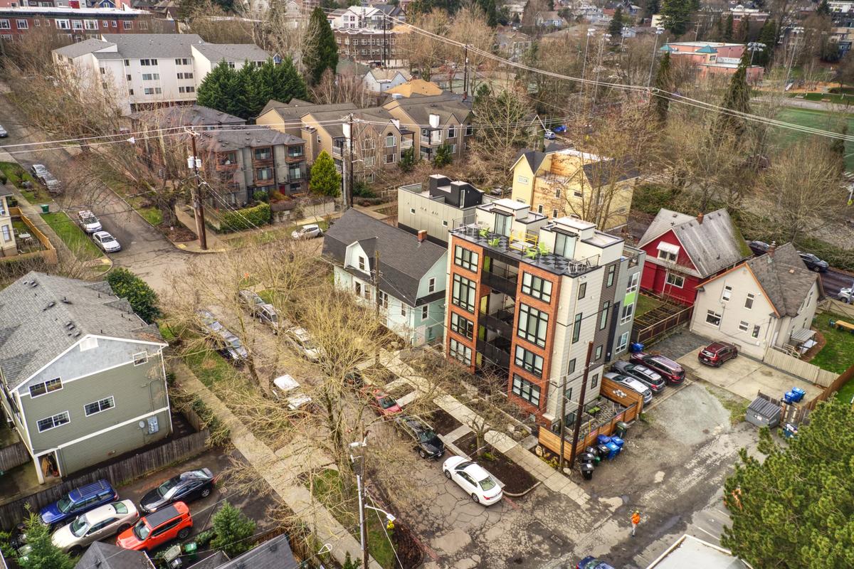 Exterior view of Jansen Court