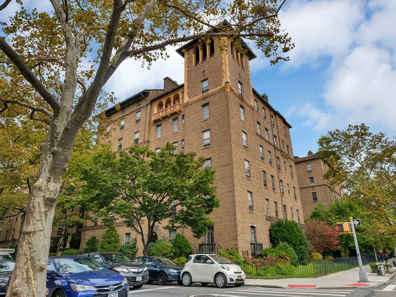 Exterior view of The Towers (Jackson Heights)