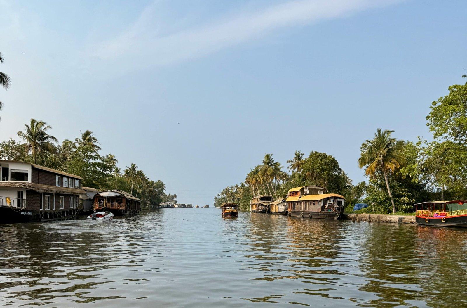 Kerala tour packages from Cochin(Kochi)