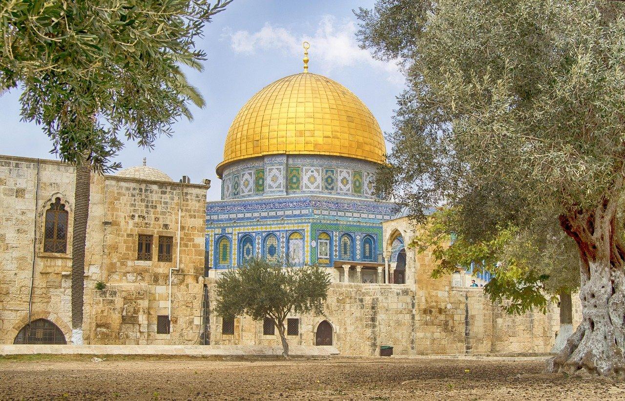The golden Dome of the Rock on the Temple Mount, Jerusalem