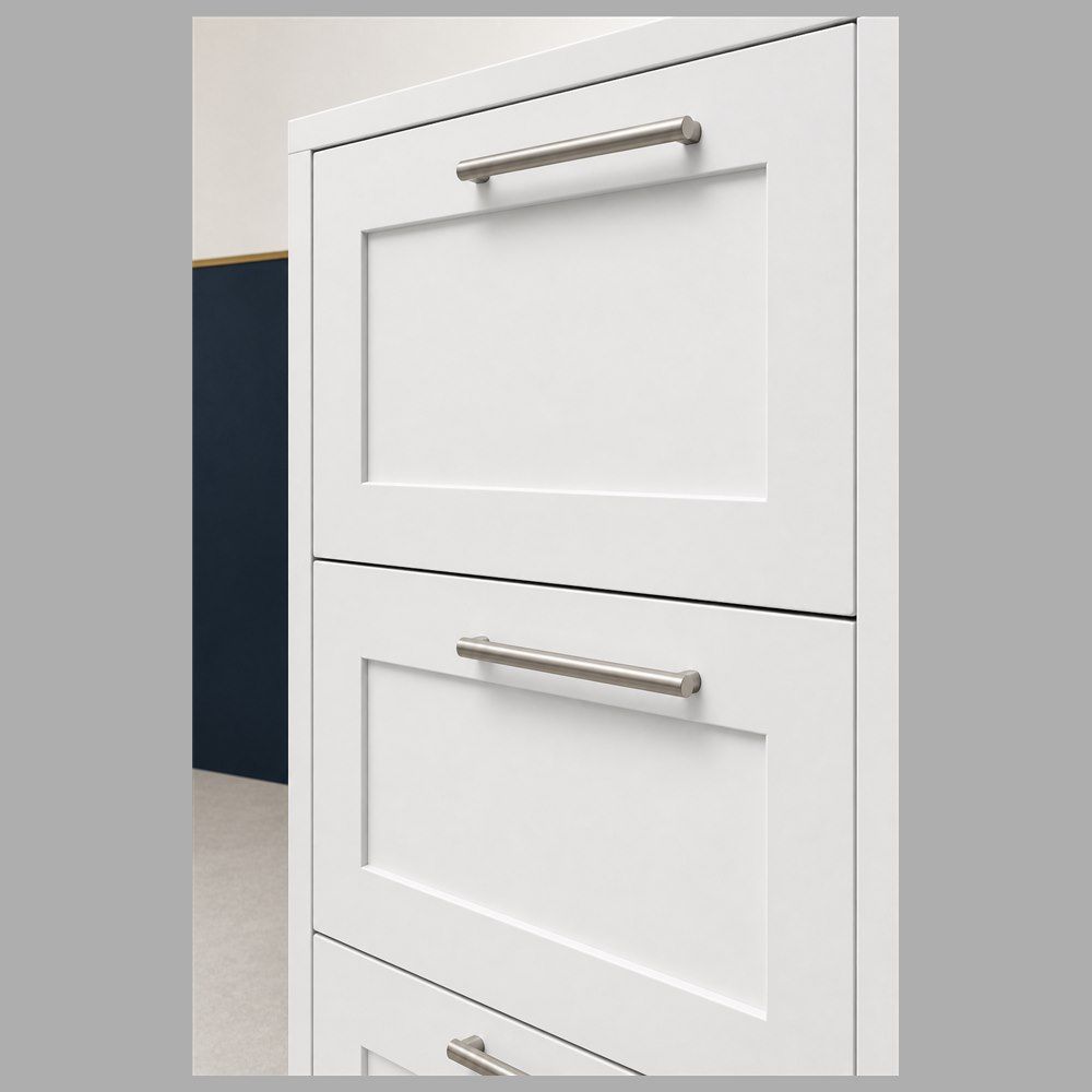 18-inch Shaker Drawer Base Cabinet — drawer detail