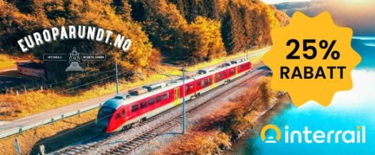 Bilde av et tog som kjører ved et vann. Det er en prisbombeplakat der det står "25% rabatt", en interraillogo og teksten "europarundt.no"