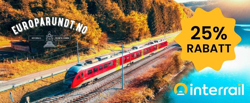 Bilde av et tog som kjører ved et vann. Det er en prisbombeplakat der det står "25% rabatt", en interraillogo og teksten "europarundt.no"