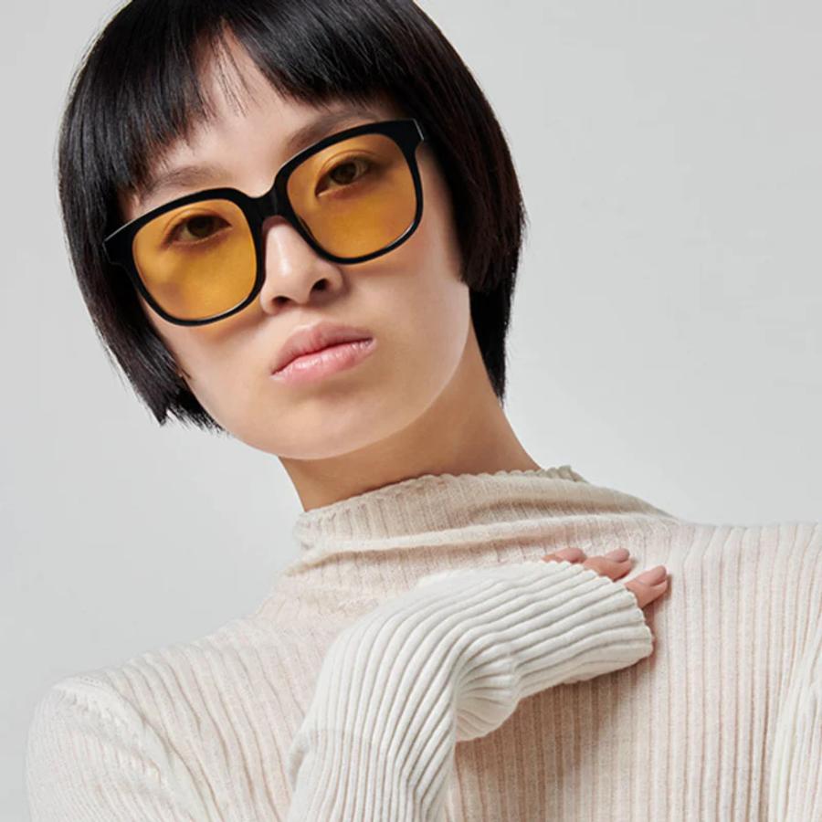 Multi-Brand Eyewear Retailer