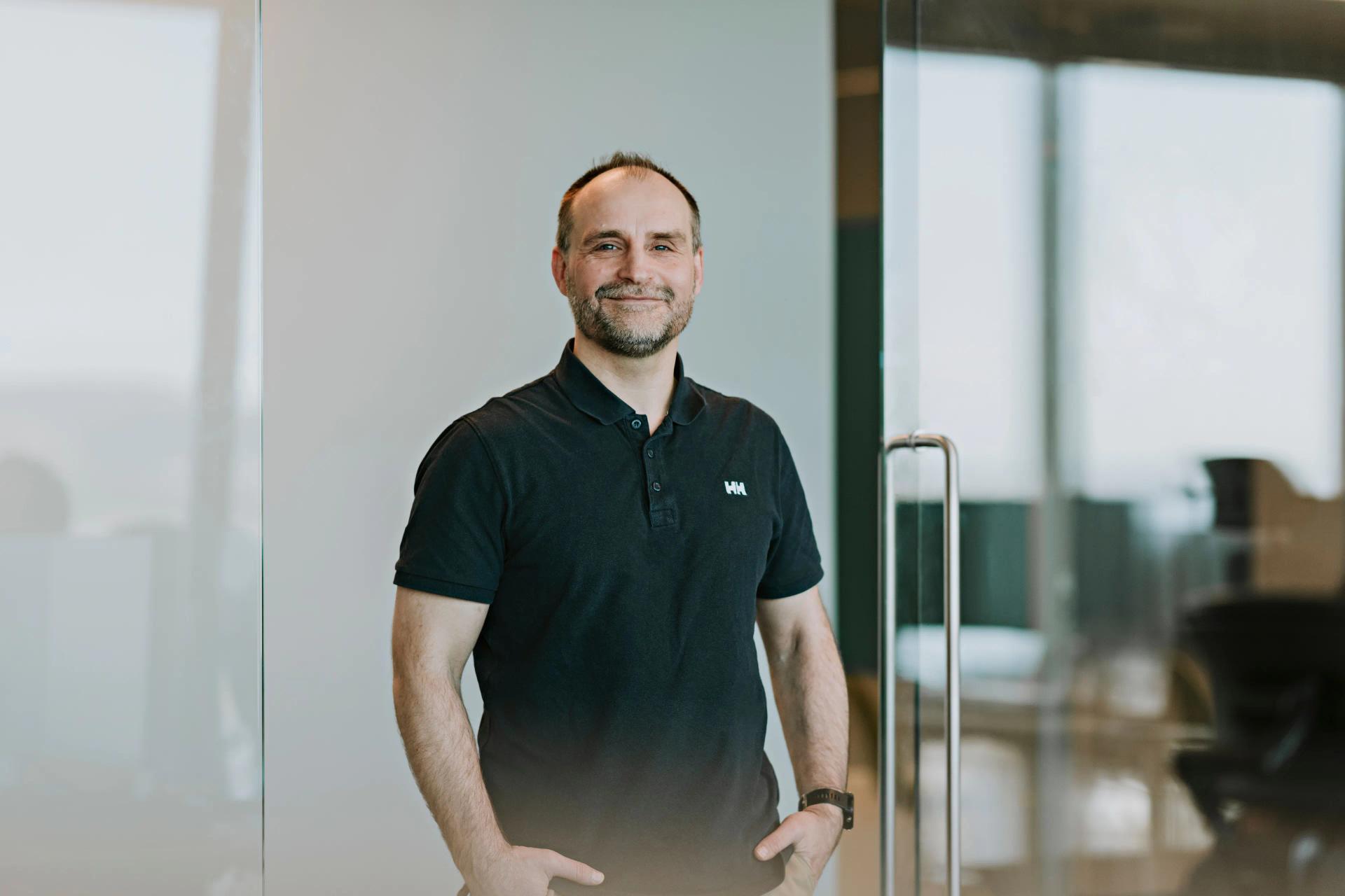 Portrait photo of Torbjørn Krogen, CEO of Solwr