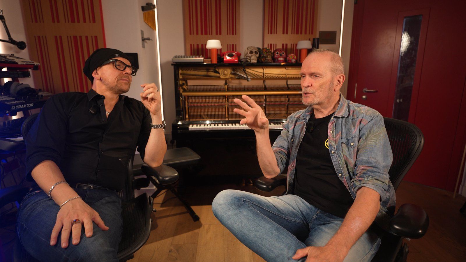 Jam El Mar telling the story of buying his first TR-909