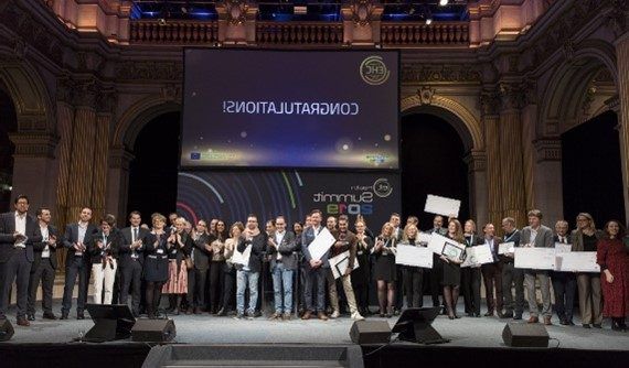SideROS, BeFC, Orixha et AZmed pitcheront leur solution lors de la finale du Programme EIT Health Catapult au EIT Health Summit