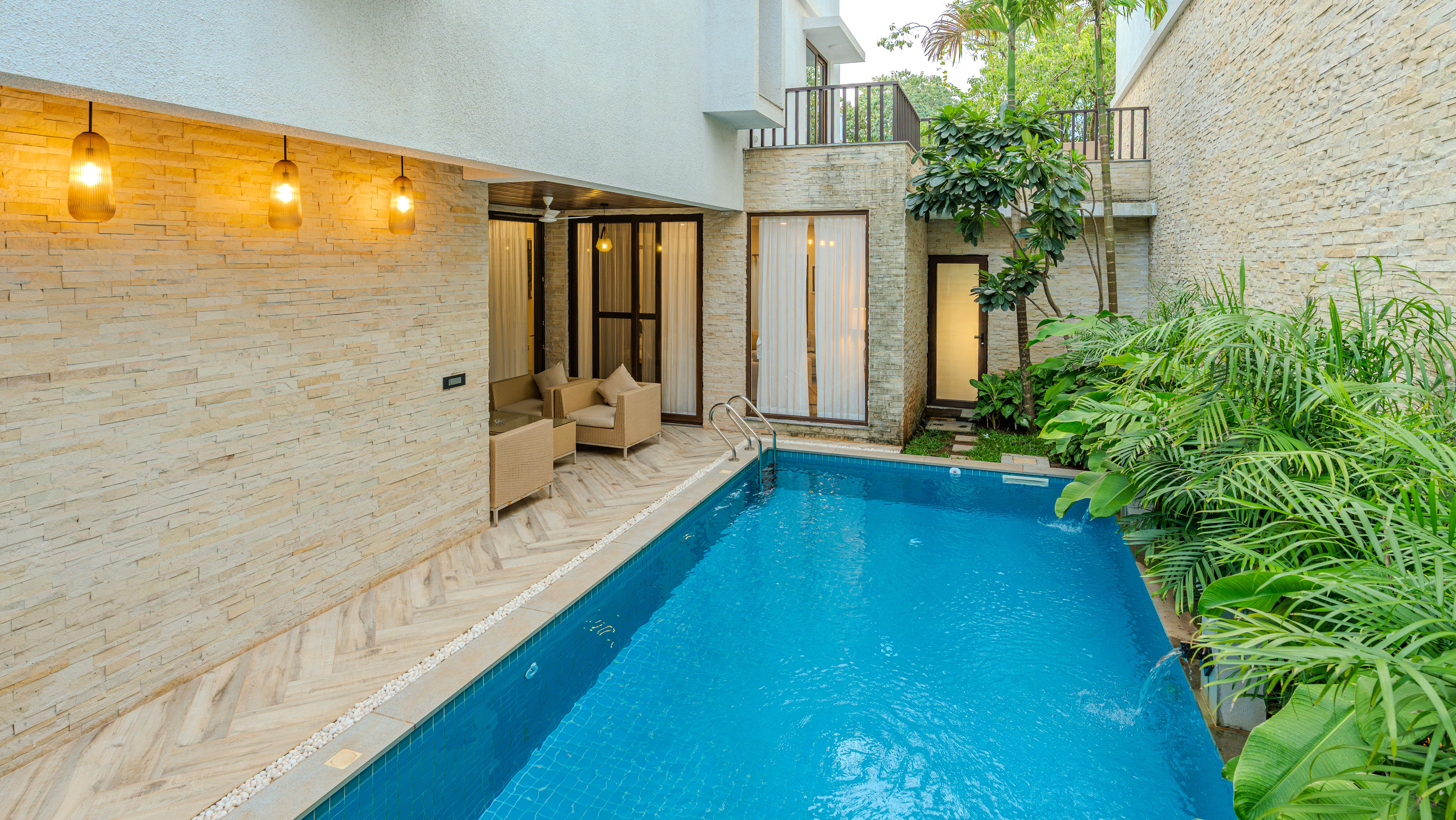 pool-view