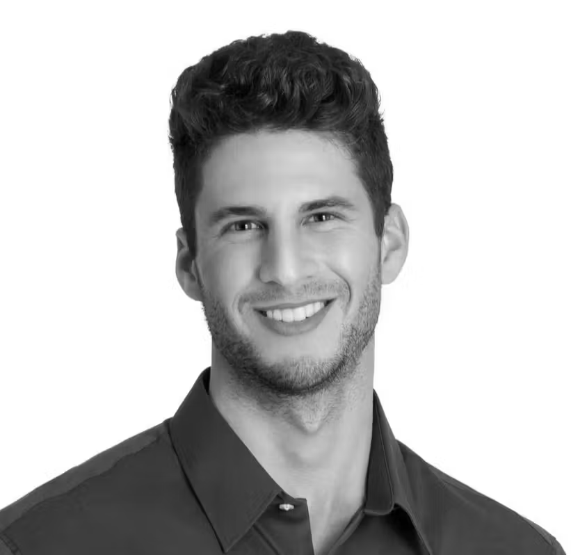 Tomer Landesman, 33  Investment Banker, Israel  