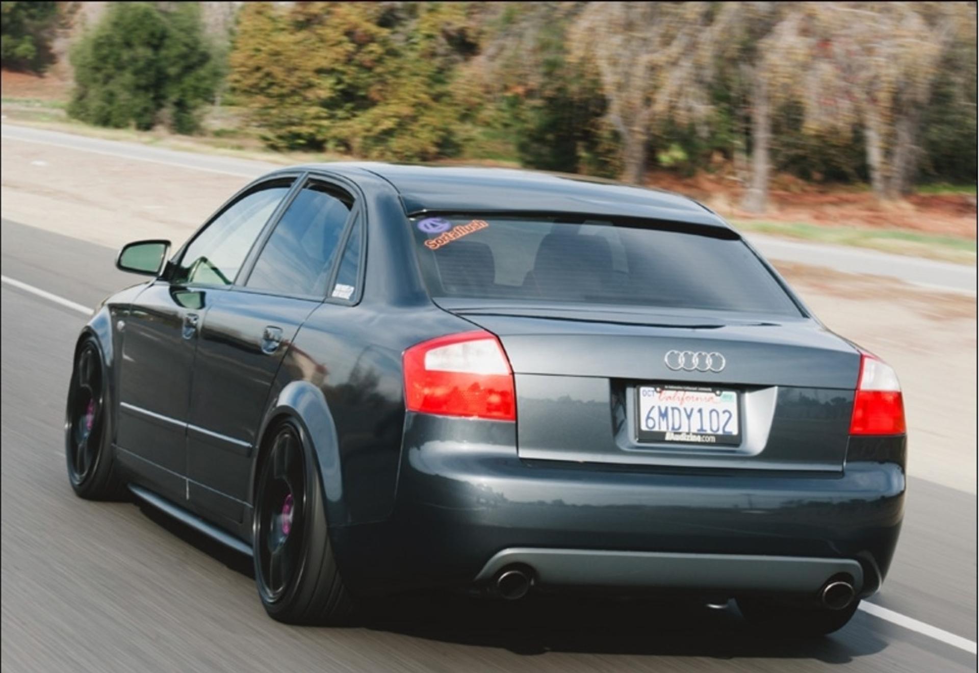 audi a4 sedan med takvinge