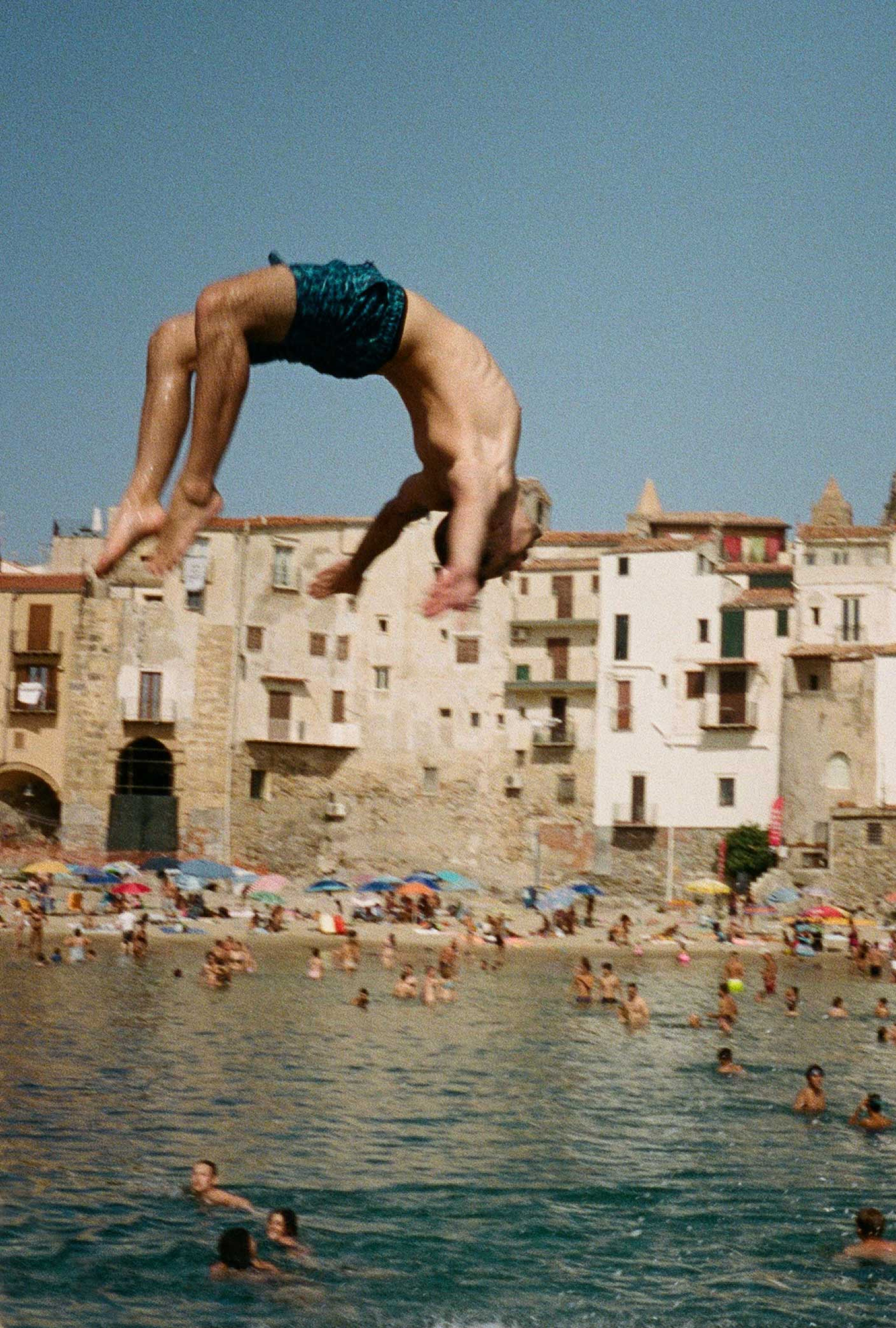 Ben Rayner Finds Beauty in the Familiar · Urth Magazine