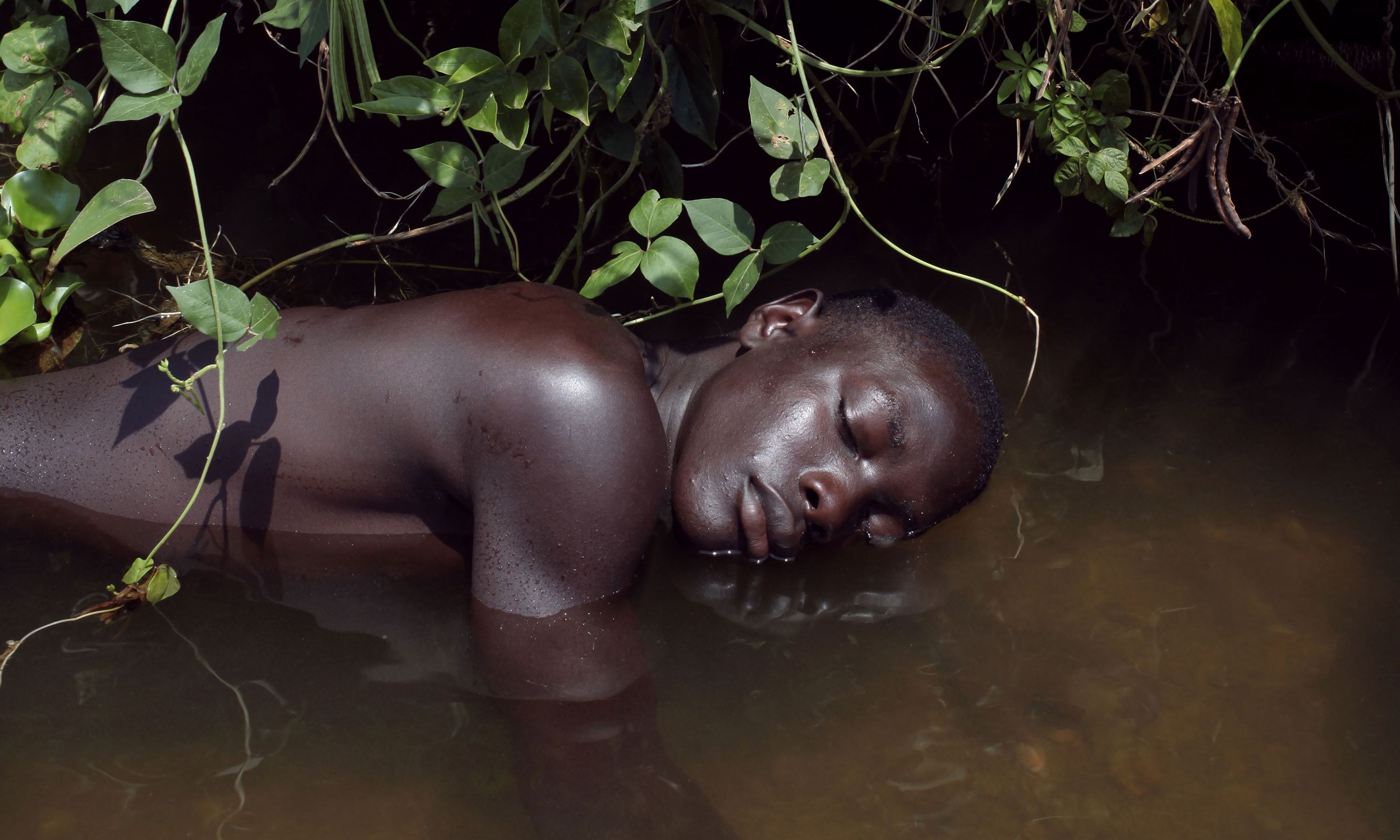 How Denisse Ariana Pérez Uses Water to Photograph Marginalised People