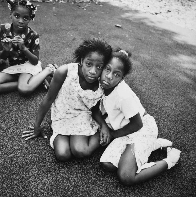 Exploring Mary Ellen Mark's Photography- Capturing the Marginalized ...