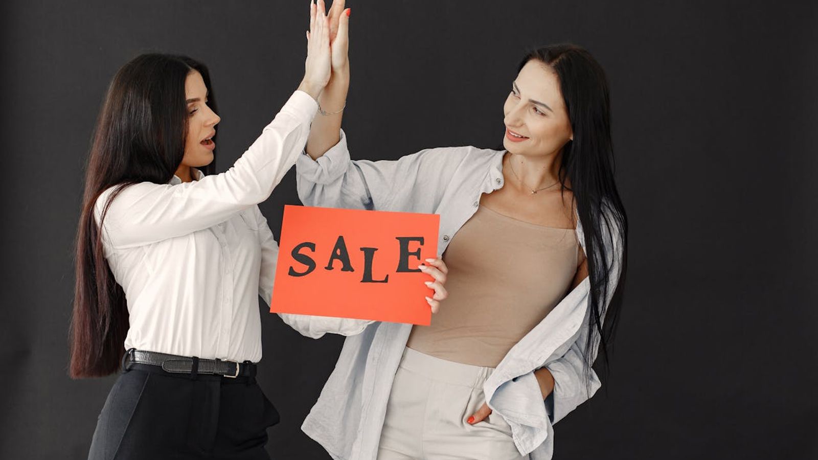 The Psychology of Consumer Behaviour: Why People Buy What They Buy