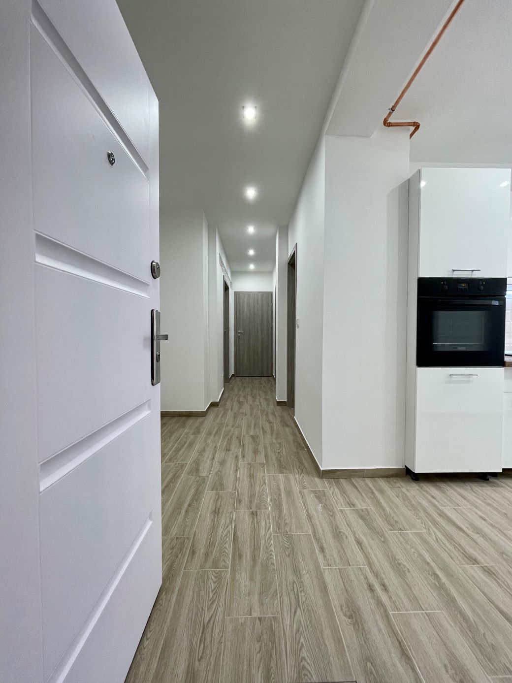 igényesen felújított lakás bejárat