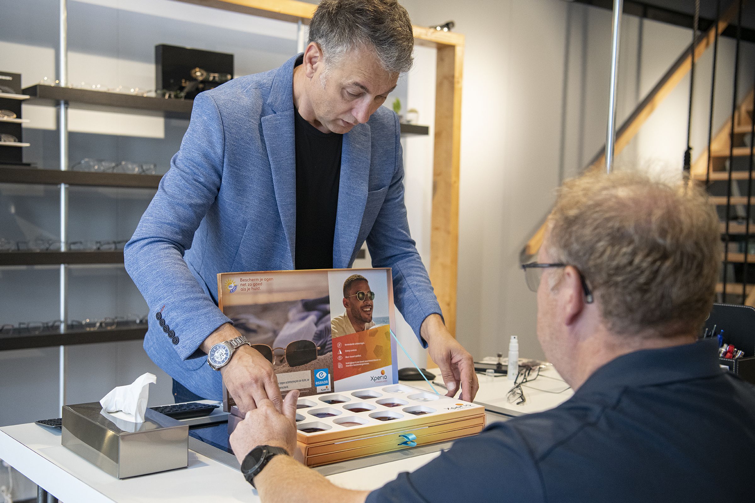 De opticien komt naar u toe