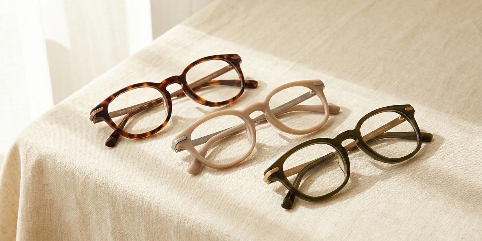 Drie monturen uit de brillencollectie van MEYE Optiek