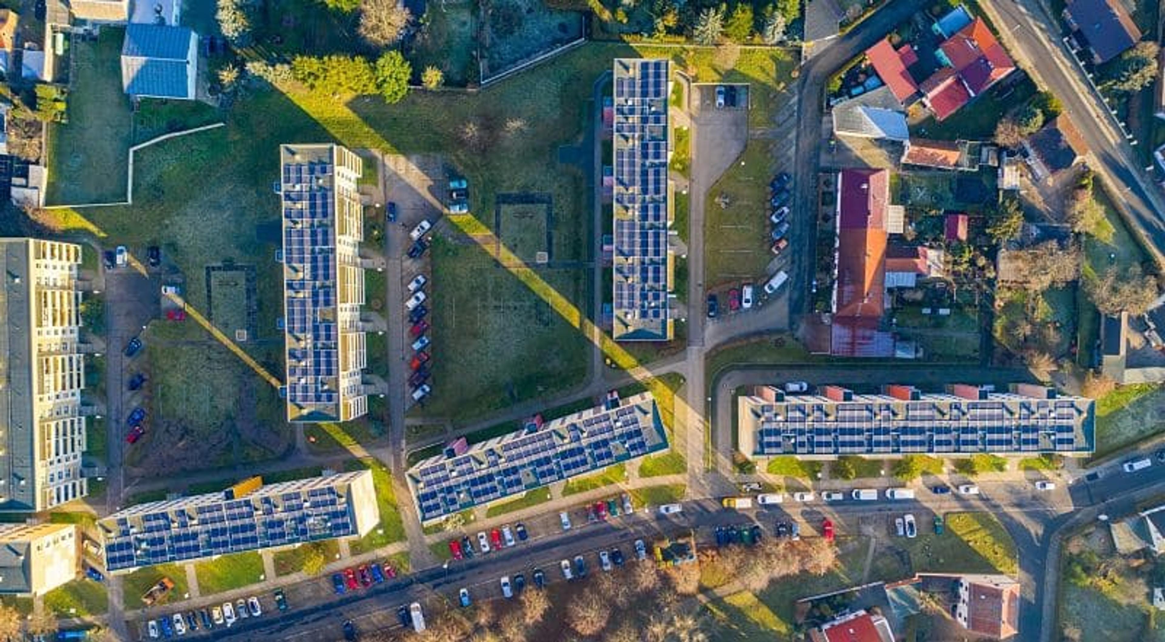 Edificios con placas fotovoltaicas