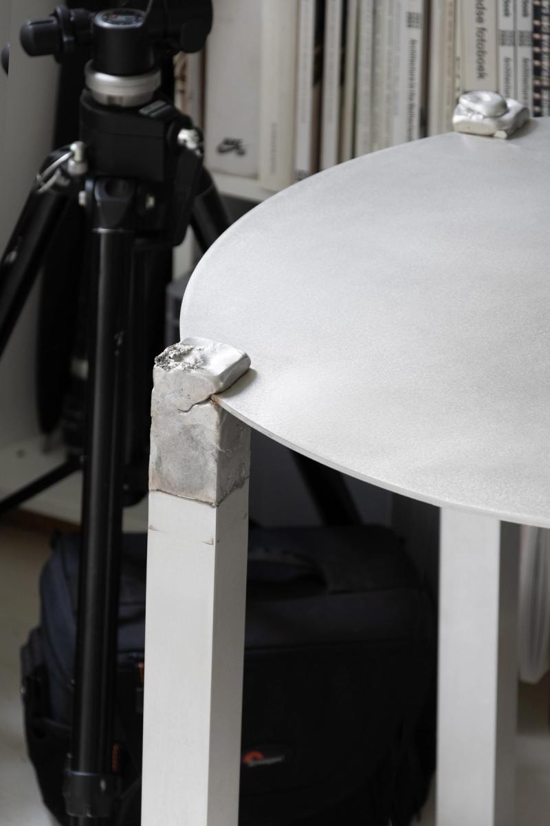 Cast table