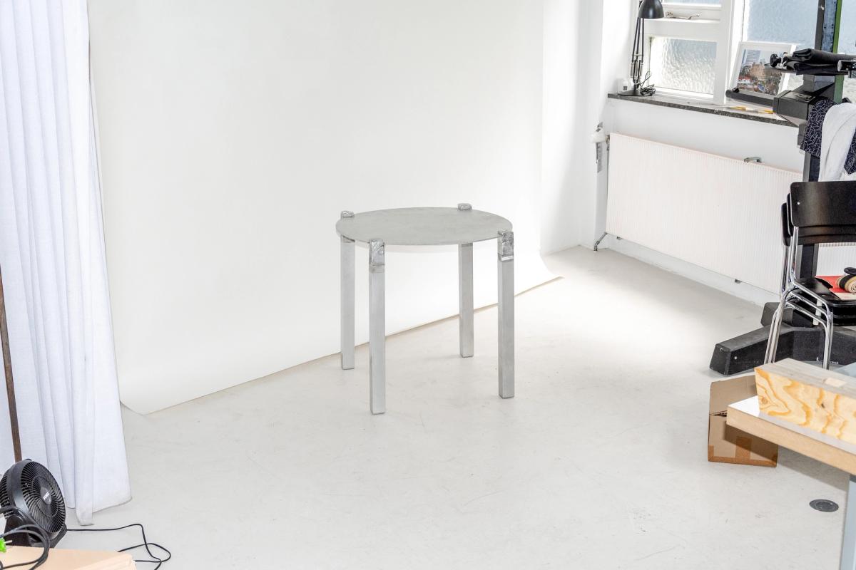 Cast table