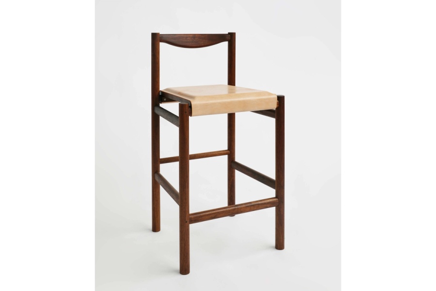 Range Stool with Low Back