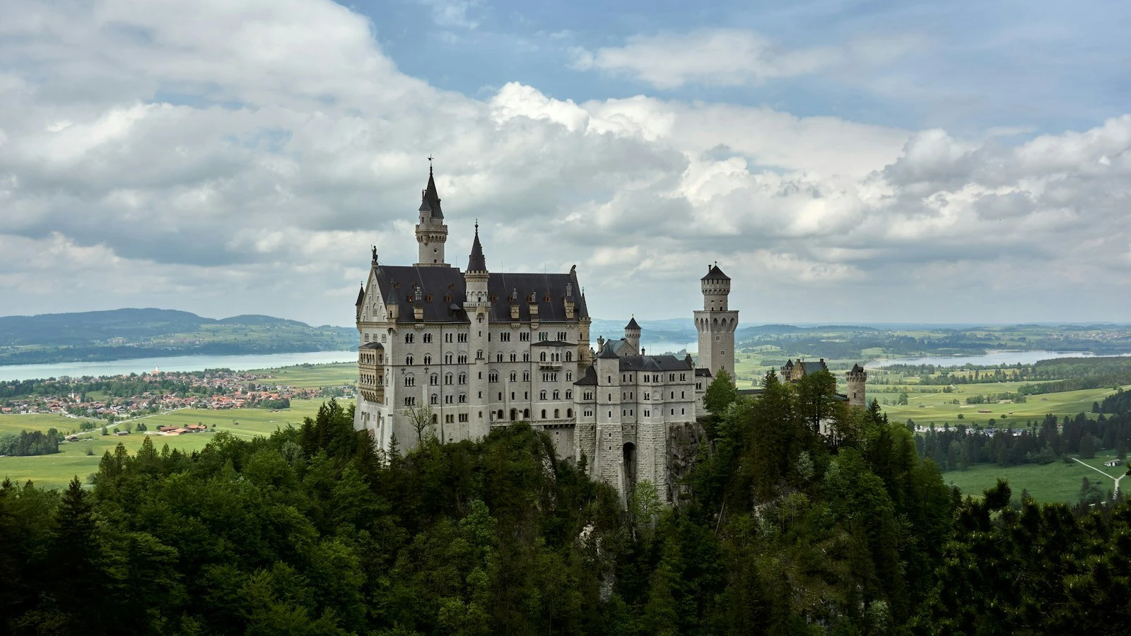 Neuschwanstein Castle in Southern Bavarian, Germany