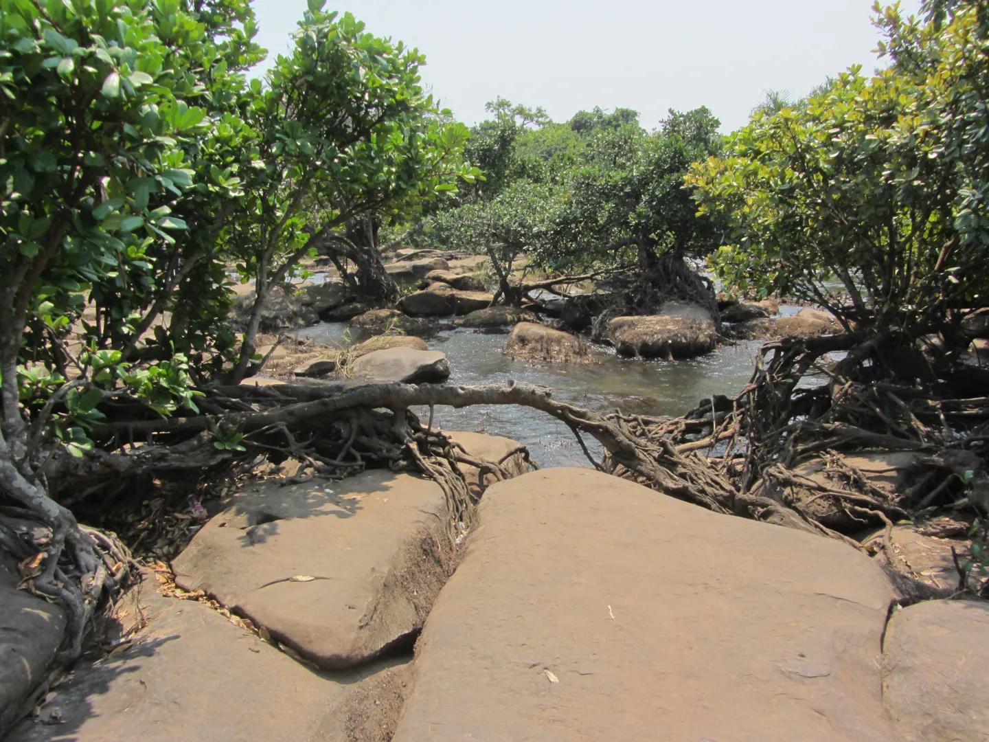 Cataratas de Kalandula: Un Espectáculo Natural en el Corazón de Angola