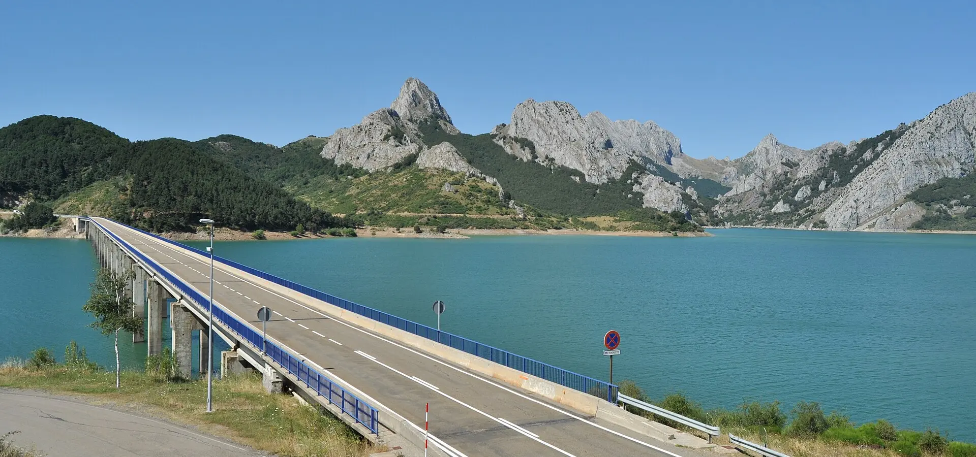 Picos de Europa: Riaño y Pandetrave