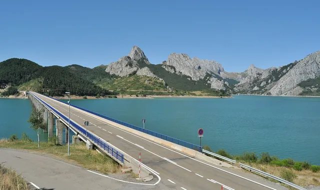 Picos de Europa : Riaño et Pandetrave