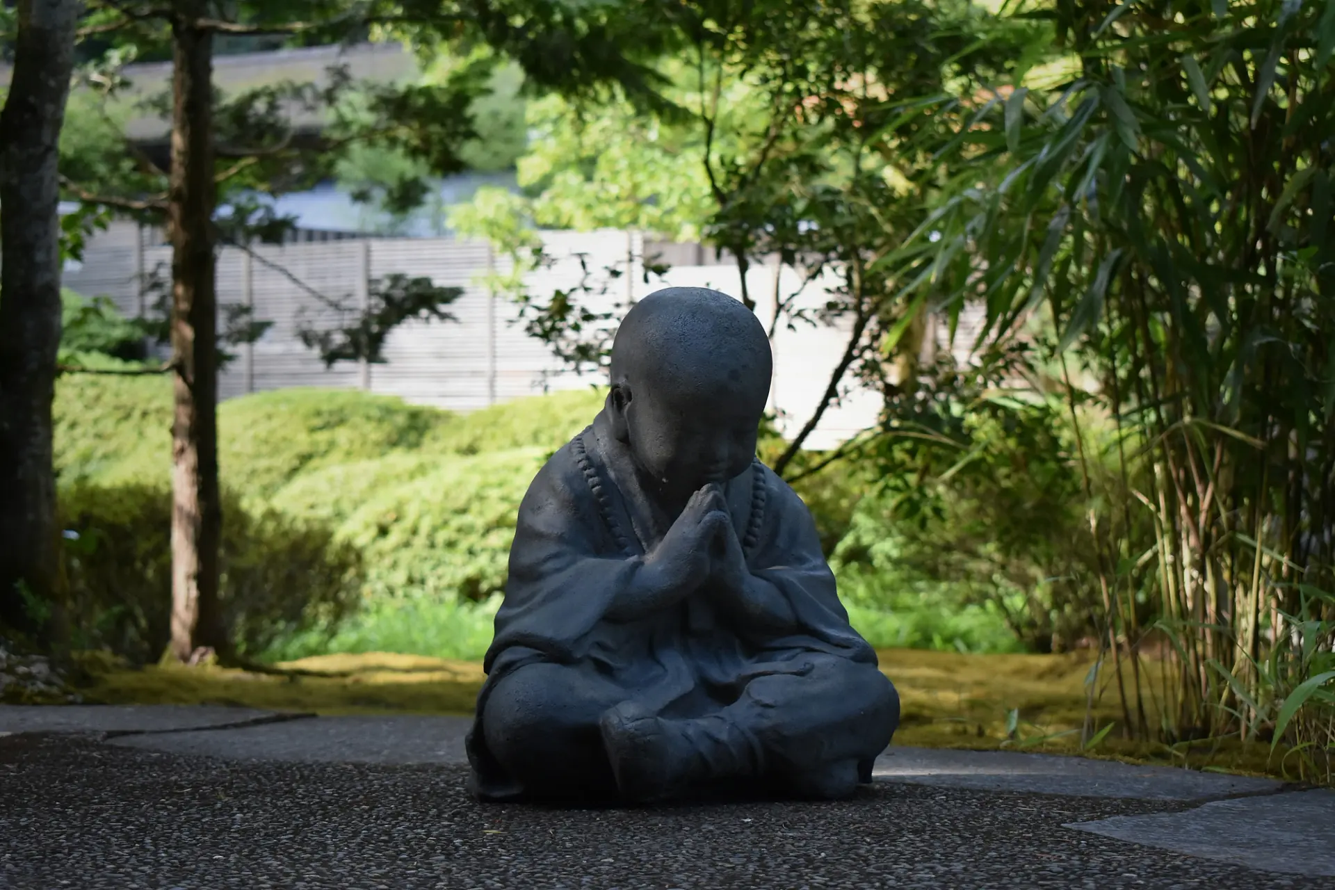 Kintsugi: la filosofía japonesa del oro en las grietas - imagen principal