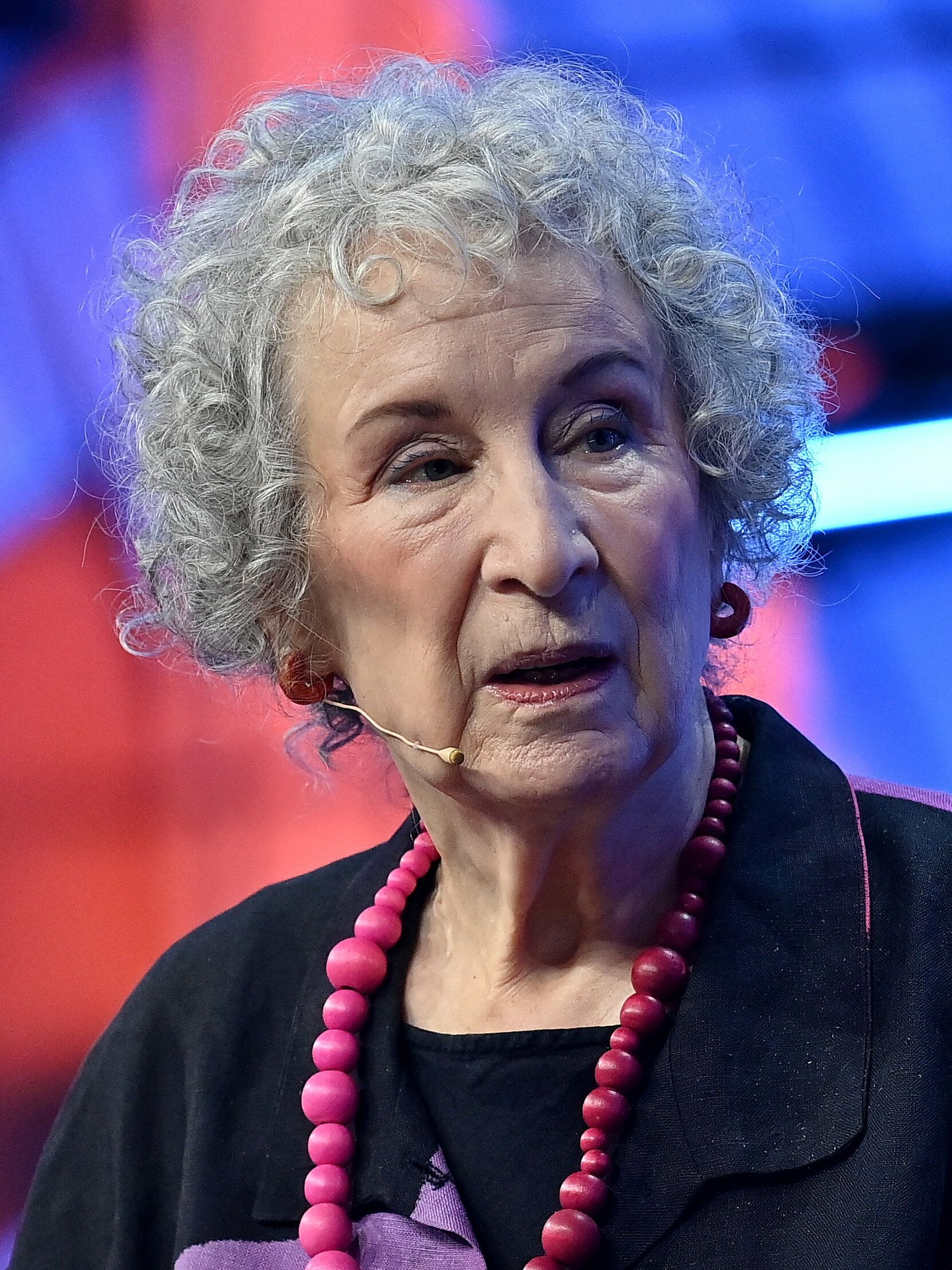Margaret Atwood, autor