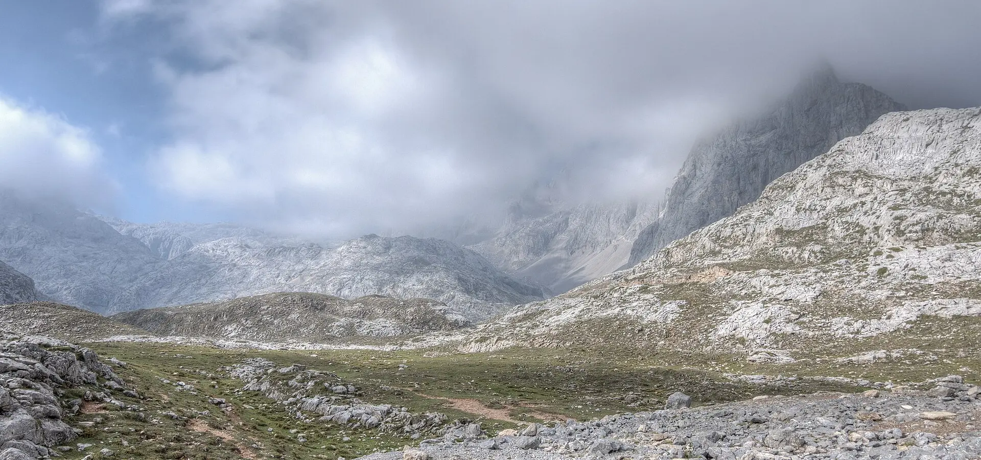 Picos de Europa: Liébana y Fuente Dé