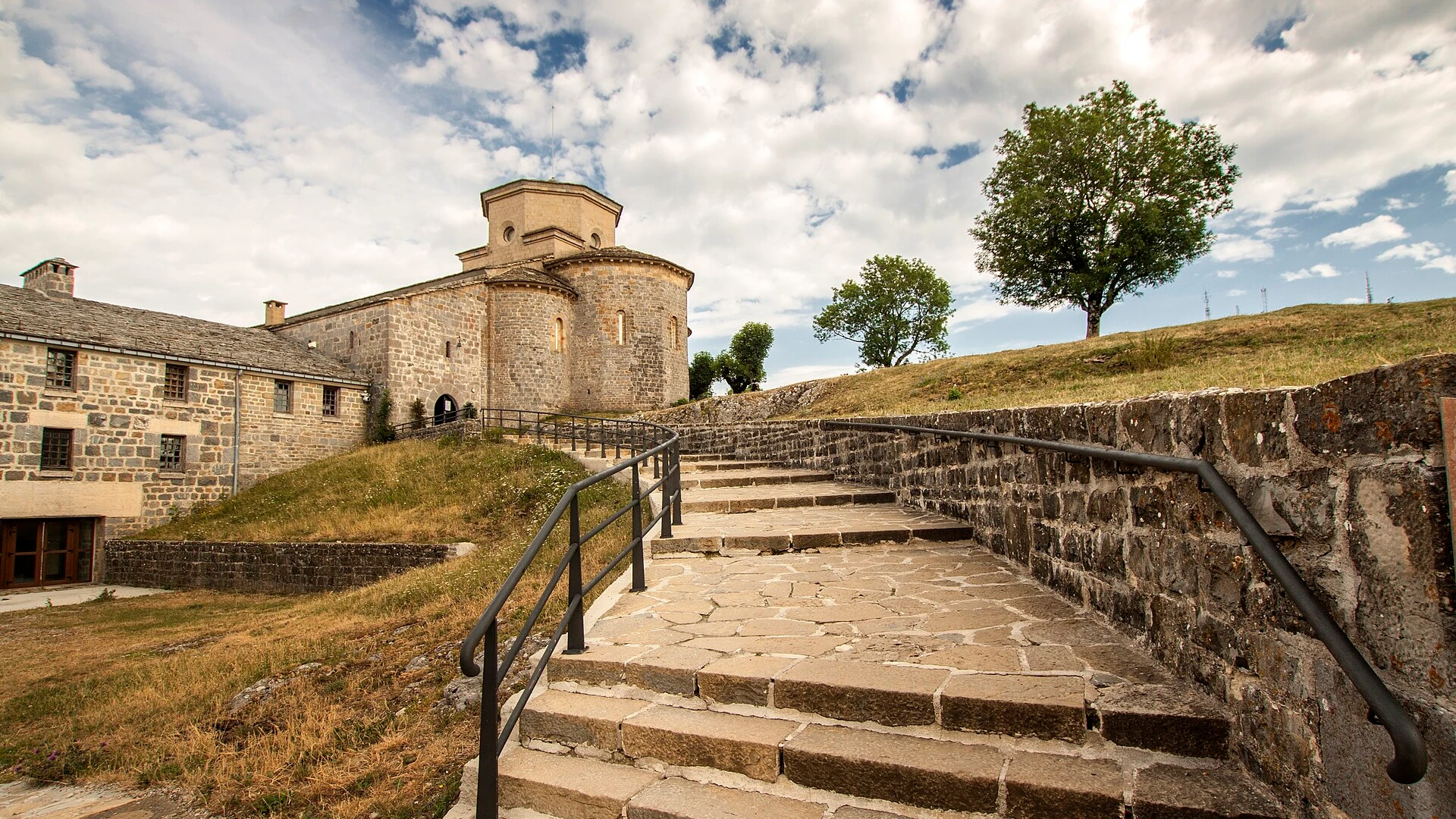 Sierra de Aralar y Navarra fronteriza