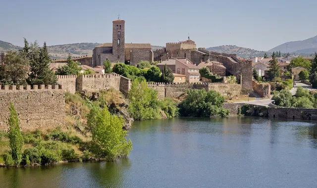 Sierra Norte : Buitrago et Patones
