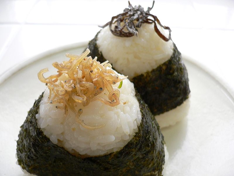 Onigiri by yomi