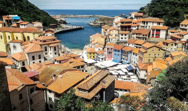 Côte verte : Cudillero, Luarca et Oscos