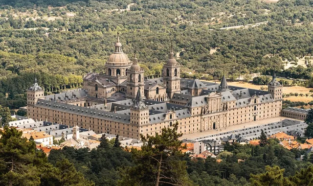 Sierra Oeste : San Lorenzo et Robledo