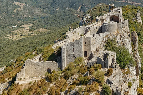 chateaux-cathares-peyrepertuse-queribus