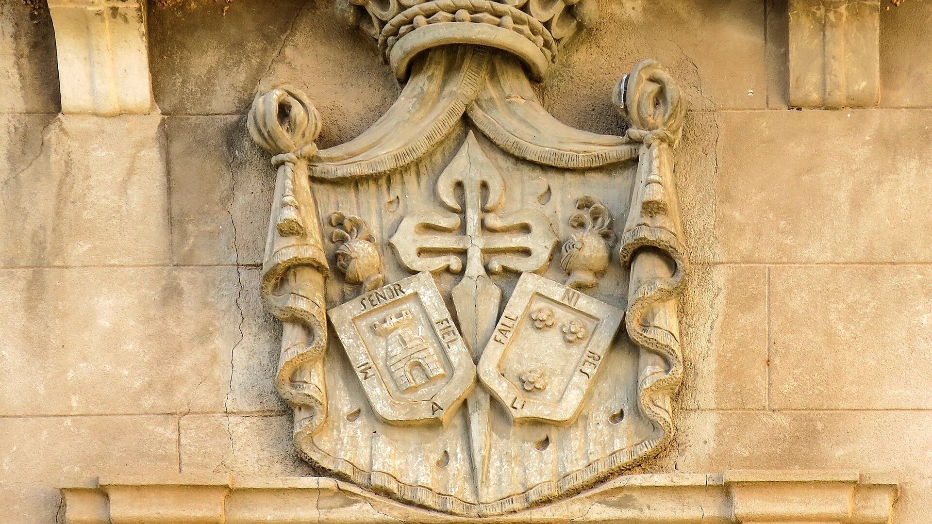 Macizo del Caroig: Bicorp y Quesa