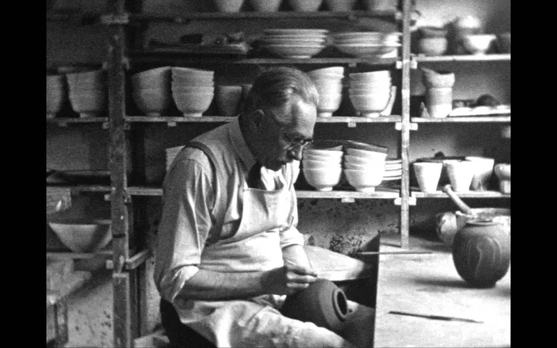 Bernard Leach: el puente cerámico entre Oriente y Occidente