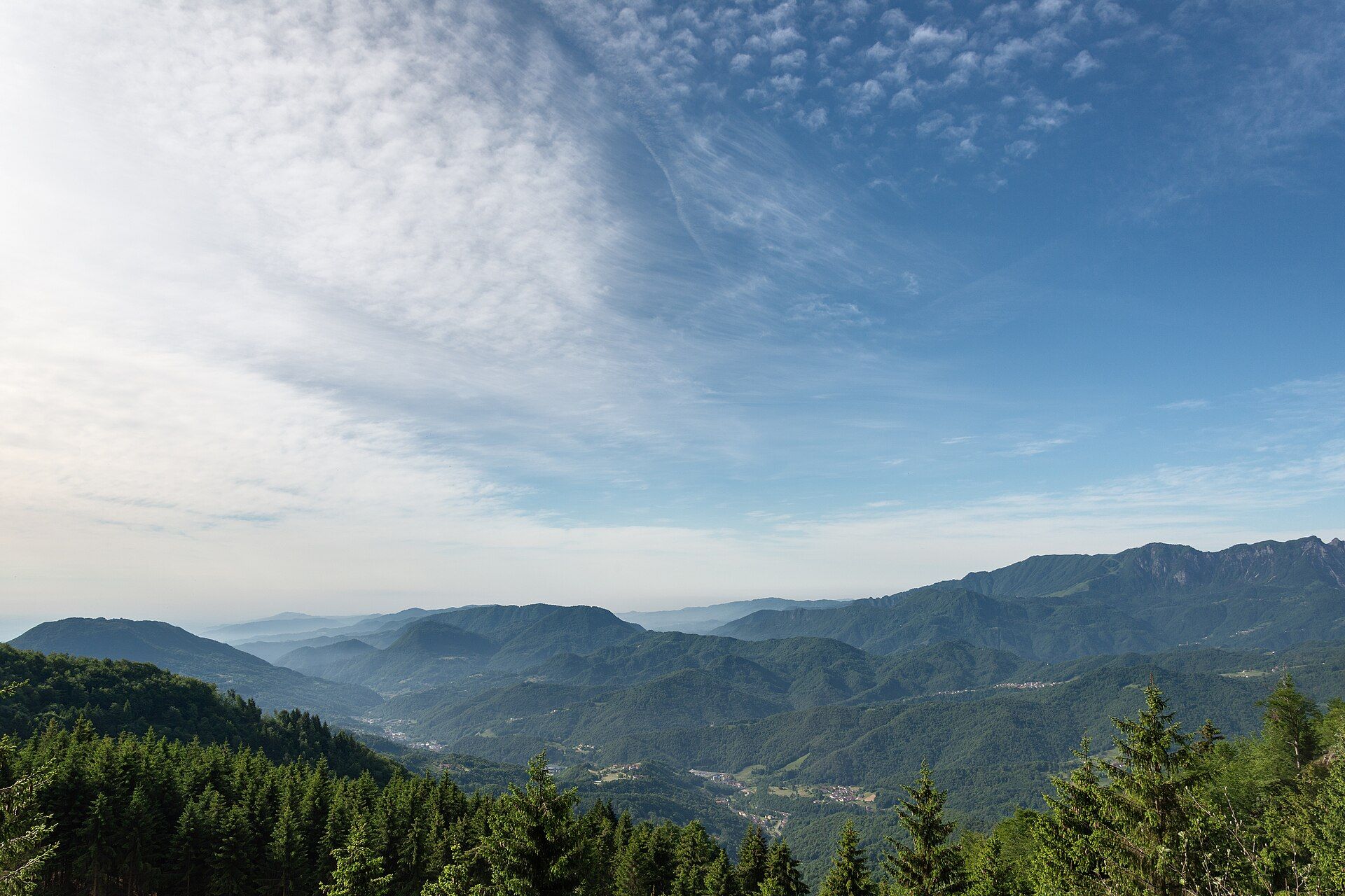Strada delle 52 Gallerie (Pasubio): la carretera de la Gran Guerra