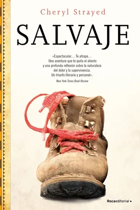 Portada de Salvaje de Cheryl Strayed, mujer con mochila caminando por sendero montañoso