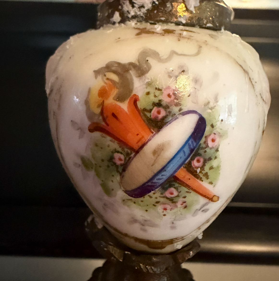 Urn of the Candelabrum (detail)