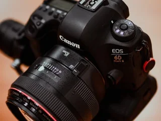 Canon EOS 5D Mark IV Discontinued: End of a DSLR Era