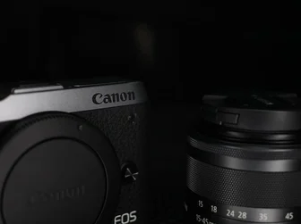 Canon EOS R7 Mark II: 39MP Stacked Sensor Rumors Heat Up