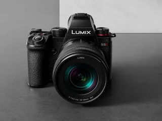 lumix s5m2 6