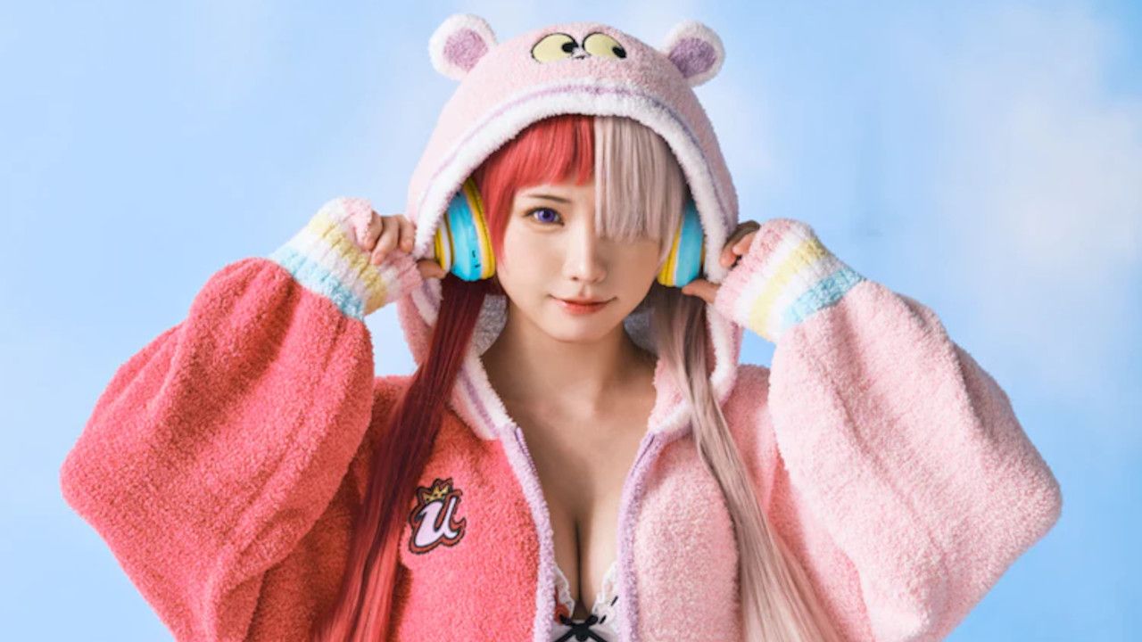 # PEACH JOHN ワンピース ウタ フーディ フィルムレッド　パーカー PEACH JOHN x ONE PIECE FILM RED Uta's Hoodie 1028140-01-03