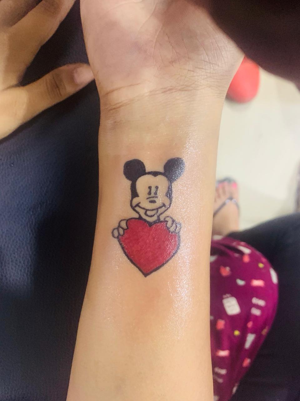 Mickeyy