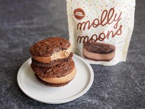 MM Double Chocolate Ice Cream Sandwich H