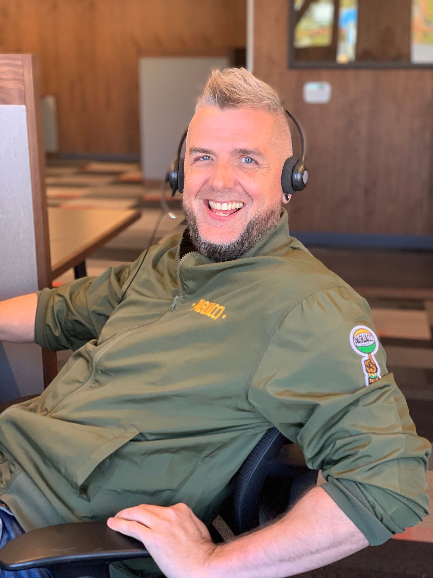 Jonathan Horton phone center